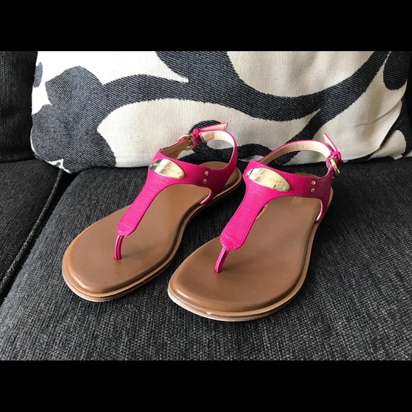 Michael Kors - Hot Pink/Brown Plate Thong Sandals!
